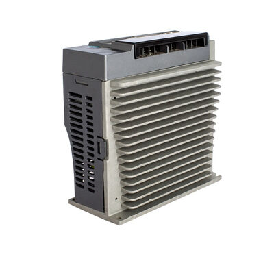 ETC AC Servo Drive contrôleur pour les portes de barrière de la route à grande vitesse 10 millions de vie PNP/NPN configurable 8DI/4DO